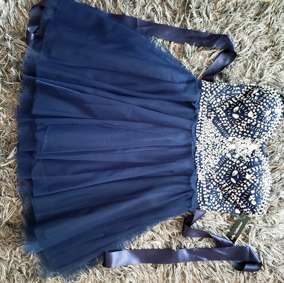 Beutiful dark blue prom dress size 6 - Picture 2 of 8